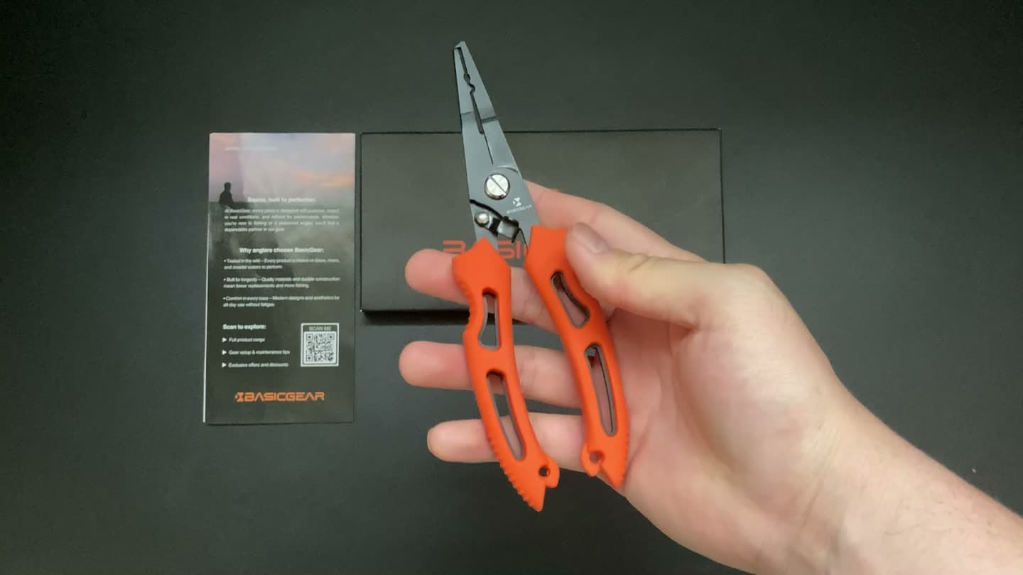 BasicGear Compact 7" Fishing Pliers — Product Demo